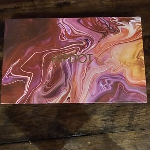 Hipdot Syesha pallet